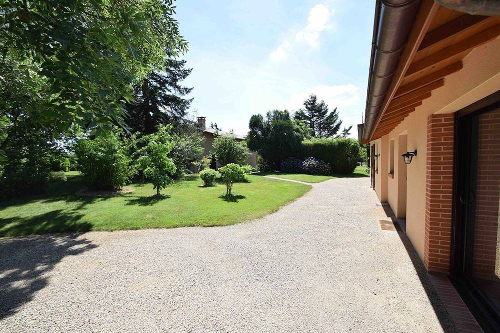 Pretty little house in the Dombes in Saint-Nizier-le-Désert, Bourg-en-Bresse und Umgebung
