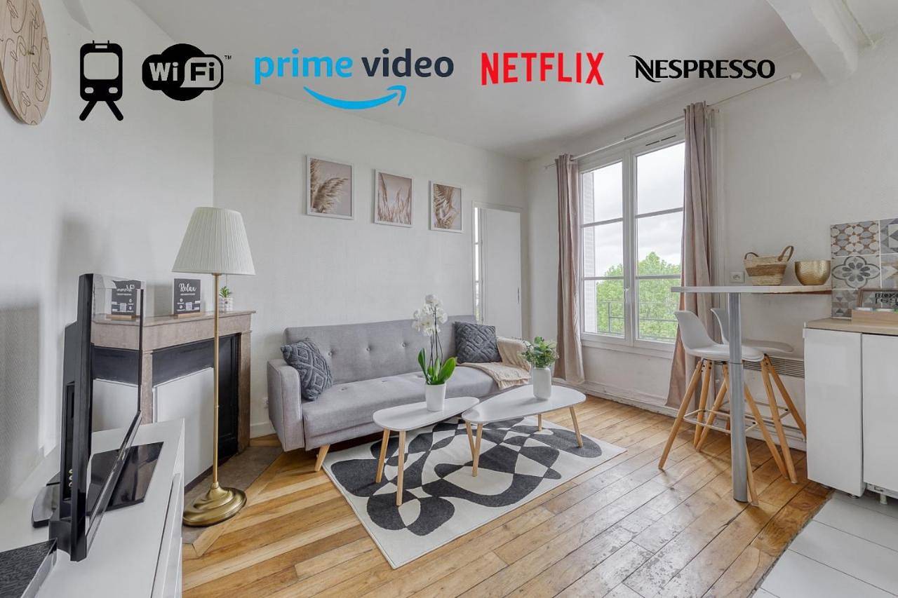 Appartement entier, T2 à 100m du centre - 10 min de Paris - 400m du lac et Casino d'Enghien - Gare d'Enghien à 10m in Enghien-les-Bains, Val-d'Oise