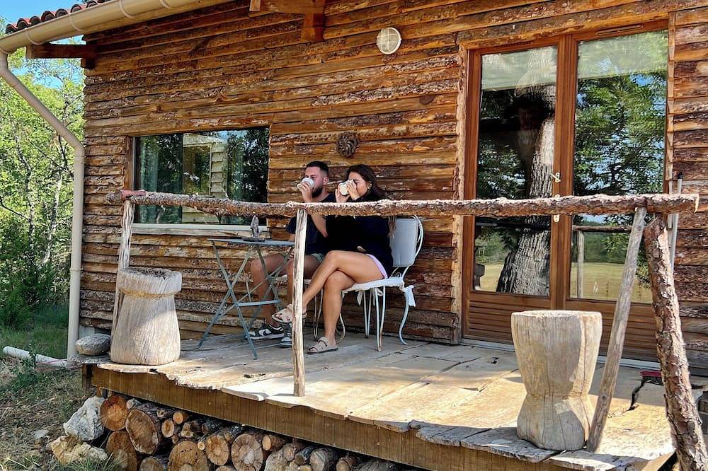 Le Charme D'une Cabane, le Confort en Plus in Aups, Brignoles region