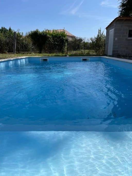 Location de vacances pour 8 personnes, avec piscine et terrasse à Ribérac - 3