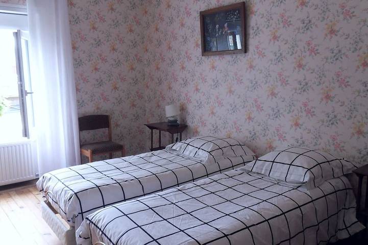 Location de vacances pour 12 personnes, avec jardin et terrasse à Anché - 3