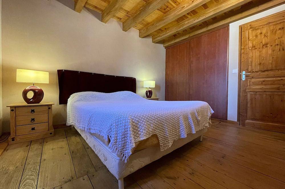 Granero restaurado con terraza y wifi en La Bastide in Retournac, Macizo Central