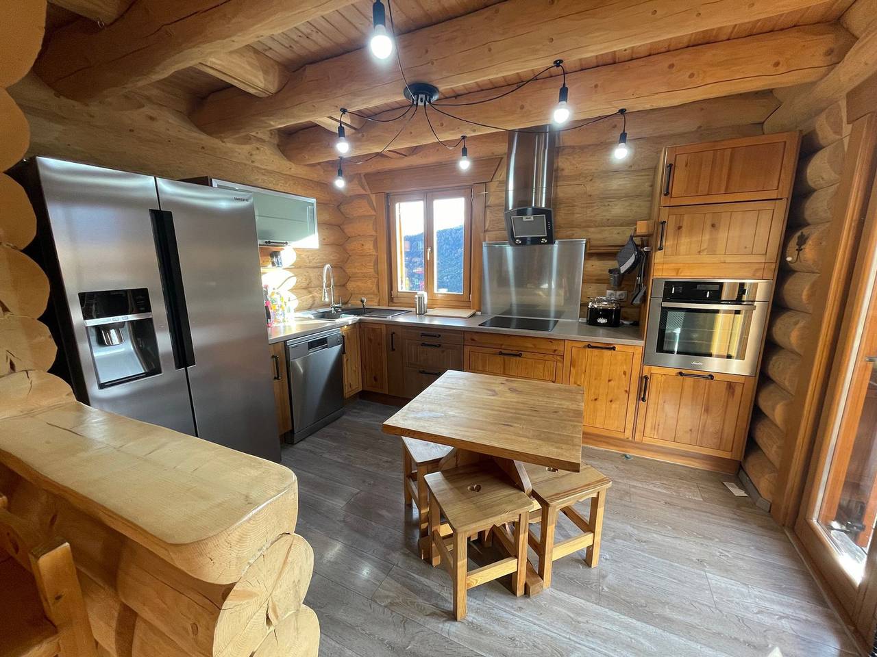 Superbes Leistungen: Chalet für 8, nah an der Gondelbahn, Sauna, Spa, Kamin, Panoramablick in Pra-Loup, Uvernet-Fours
