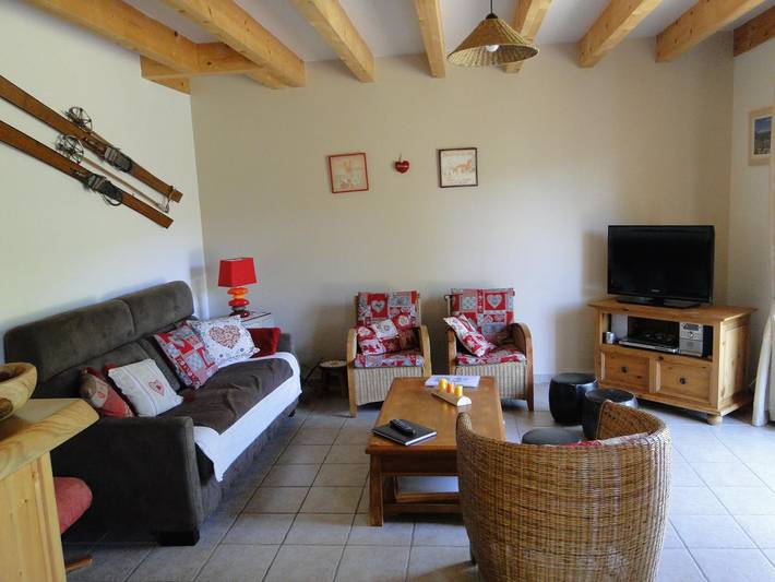 Gîte pour 8 personnes, avec jardin ainsi que terrasse et vue, animaux acceptés à Murat-le-Quaire - 3