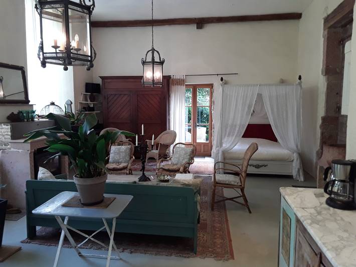 Gîte pour 5 personnes, avec sauna et piscine, adapté aux familles dans Saône-et-Loire - 2