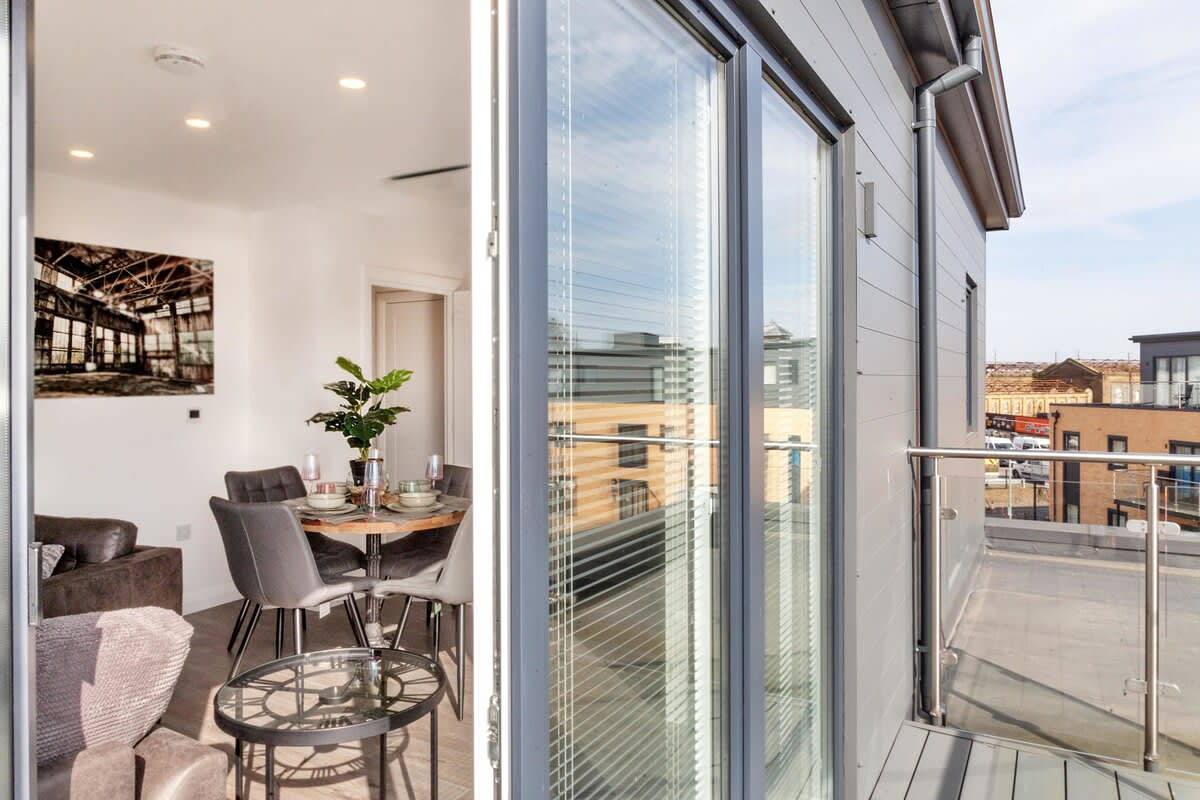 Apartamento entero, 2Br Apartment | near Ashford town | Park & Balcony in Ashford, Región de Ashford