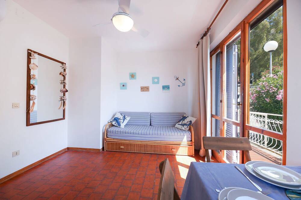 Ganze Wohnung, Zweizimmerwohnung  Erdgeschoss in Spiaggia Fetovaia, Campo nell'Elba