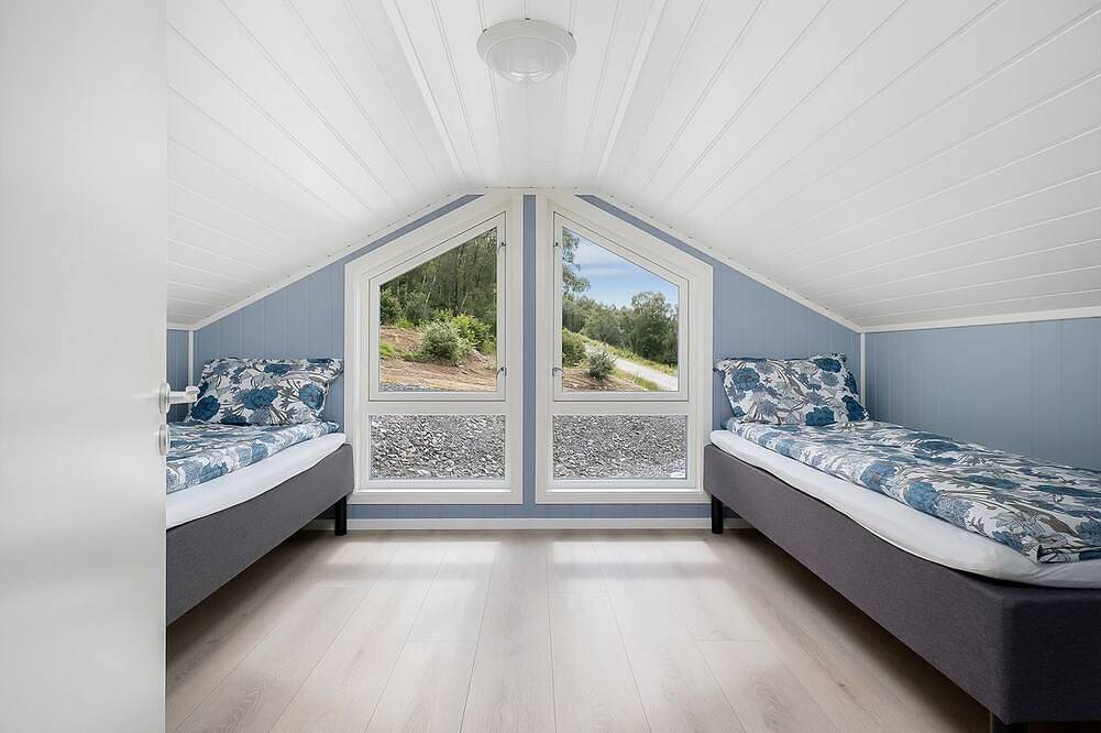 Traumhaftes Haus am Fjord mit Panorama-Blick, Kamin & Boot – nahe Atlantikstraße in Gjemnes, Nördliches Fjordnorwegen