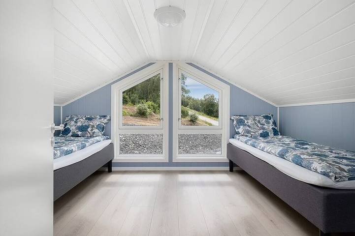 Traumhaftes Haus am Fjord mit Panorama-Blick, Kamin & Boot – nahe Atlantikstraße in Gjemnes, Nördliches Fjordnorwegen
