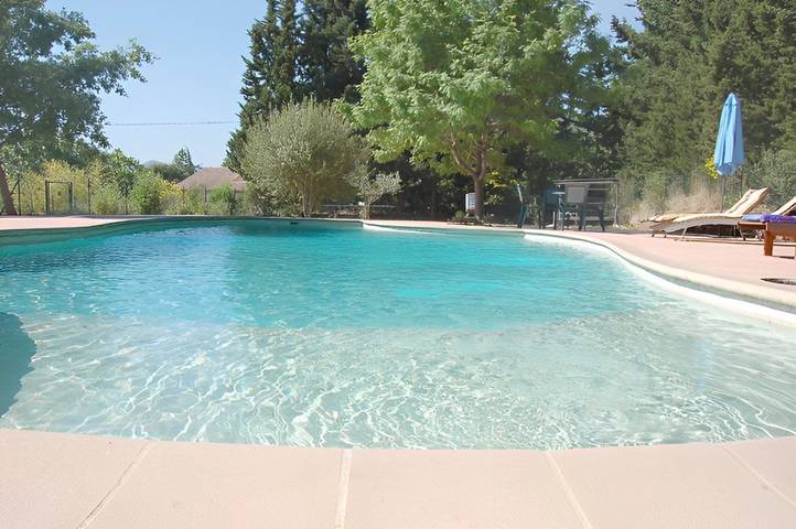 Location de vacances pour 3 personnes, avec jardin et piscine, animaux acceptés dans le Var - 3