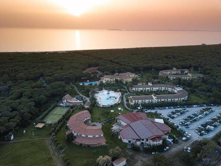 Appartamento per 3 persone, con piscina e panorama nonché giardino, con animali domestici in Arborea