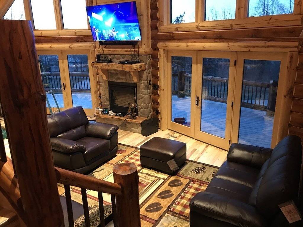 Brandneue Hütte für Kurzurlaub - 1 Meile von Devil's Lake und Close Dells in Devils Lake