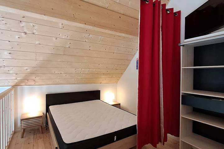 Gîte pour 5 personnes, avec jardin et terrasse à Arrodets-ez-Angles - 4