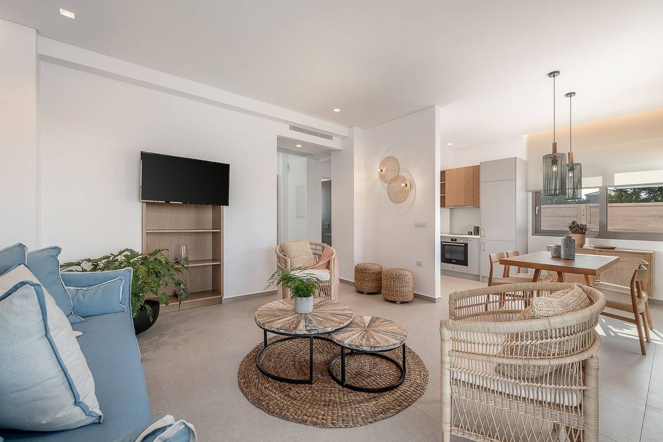 Sensational Chania Villa | Villa Roshi | 3 Bedrooms | Private Outdoor Pool and Bbq Facilities | Platanias | Tavronitis in Tavronitis, Chania und Umgebung
