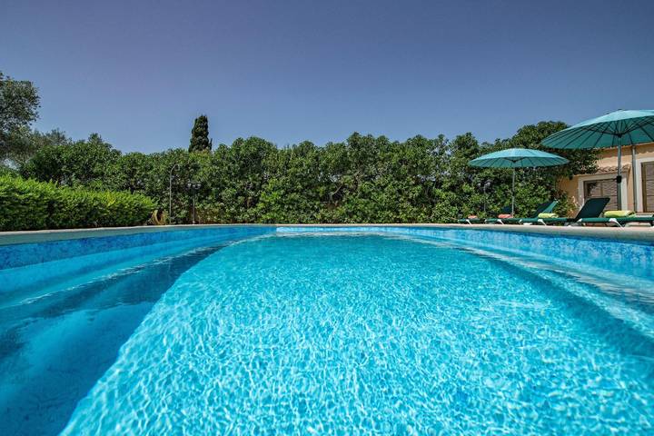 Chalet para 8 personas, con jardín además de piscina y terraza en Mallorca - 4