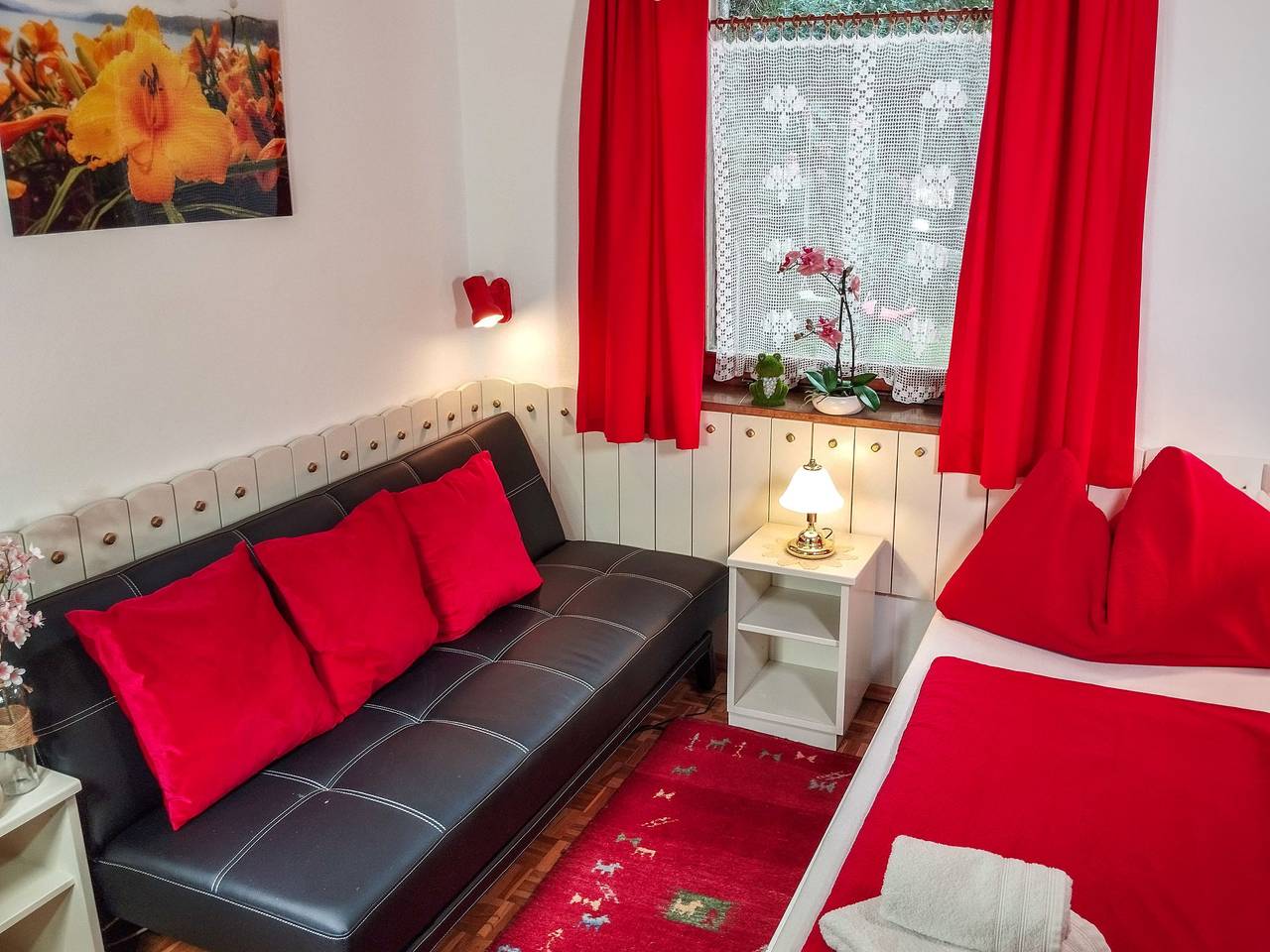 Ganze Wohnung, Ferienwohnung Seeblick 1 in Velden am Wörther See, Villach-Land