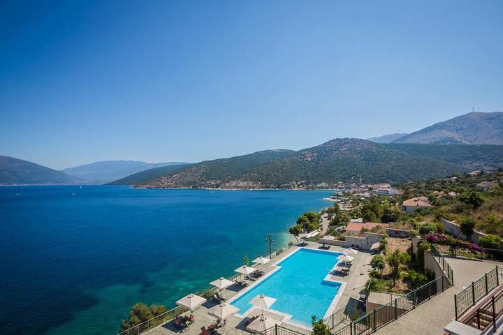Διαμονή για διακοπές για 5 άτομα, με παιδική πισίνα και θέα καθώς και πισίνα και κήπο στην Αγία Ευφημία