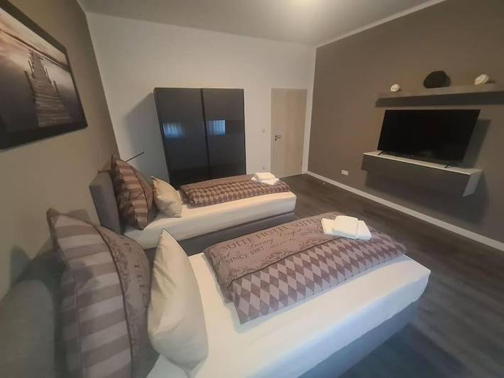 Ferienwohnung für 5 Personen, mit Terrasse und Garten in Bernburg - 4