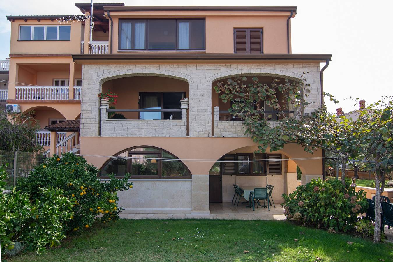 Ganze Wohnung, 2-Zimmer-Ferienwohnung mit Terrasse Stinjan, Pula A-7368-a in Stinjan, Pula