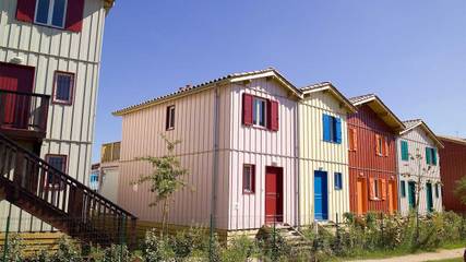 Cottage pour 3 personnes, avec jardin ainsi que vue sur le lac et piscine, animaux acceptés dans Parc naturel régional des Landes de Gascogne