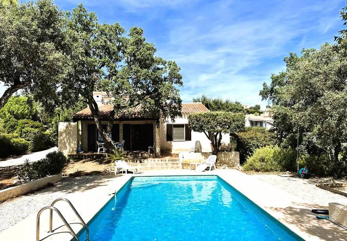Villa pour 6 personnes, avec piscine à La Londe-les-Maures
