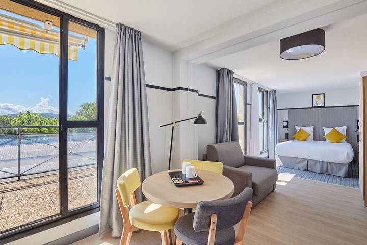 Studio for 2 people, with balcony and pool - 1