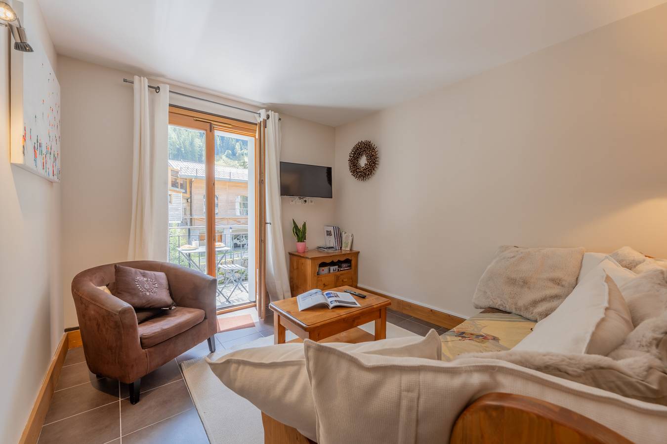 Ganze Wohnung, Wohnung mit Bergblick, Pool und Parkplatz in Vallorcine, Region Bonneville