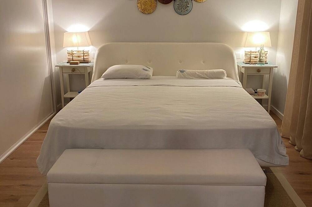Private Villa with Heated Pool, Jacuzzi & Garden | July–October Rental Cascais in Alcabideche, Costa de Lisboa