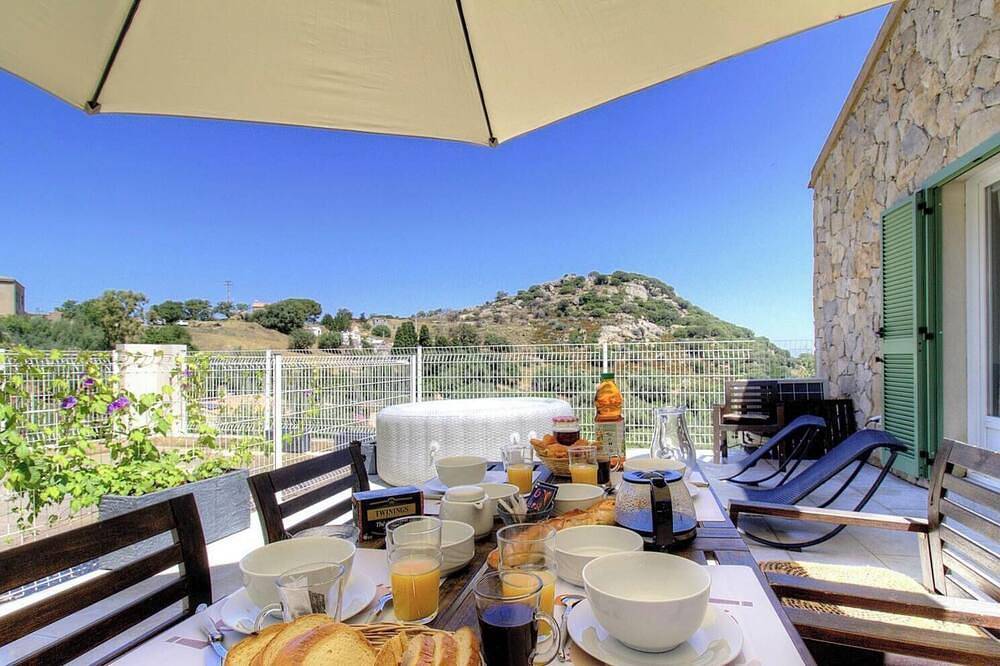 A Fabrica - Cateri - Guest house in Cateri, Calvi e dintorni