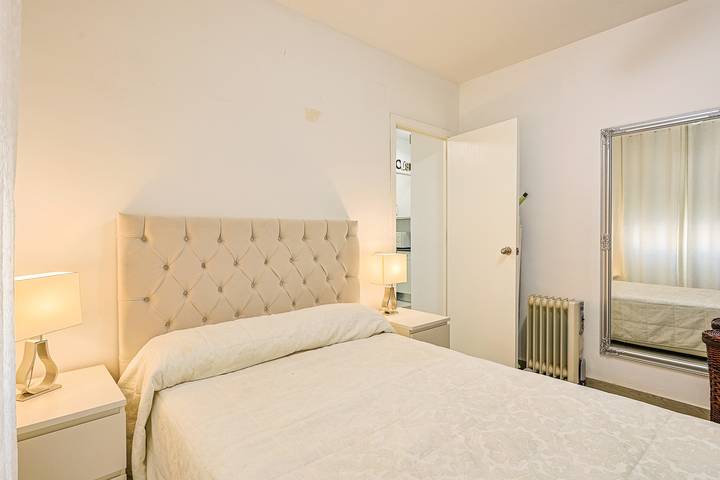 Apartamento entero, Apartamento con Aire Acondicionado en Marqués de N in Nervión, Sevilla