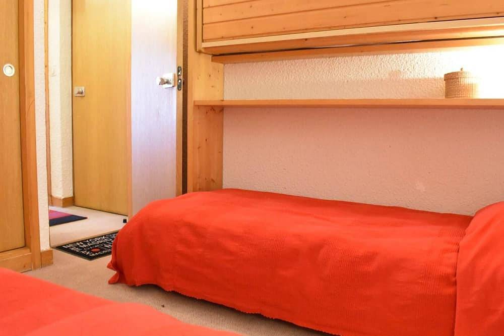Ganze Wohnung, Gemütliche 2-Zimmer-Wohnung für 4 Personen, 300m zu den Pisten, Parkplatz, Skiraum in Les Allues, Les Trois Vallées