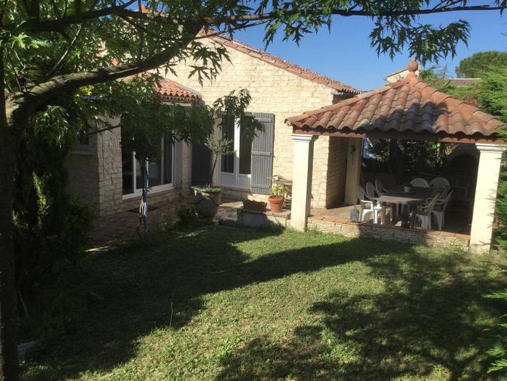 Villa pour 10 personnes, avec vue ainsi que jardin et piscine à Alès - 3