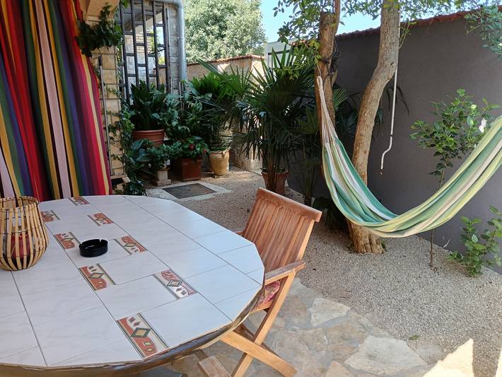 Studio für 2 Personen, mit Terrasse in Biograd na Moru