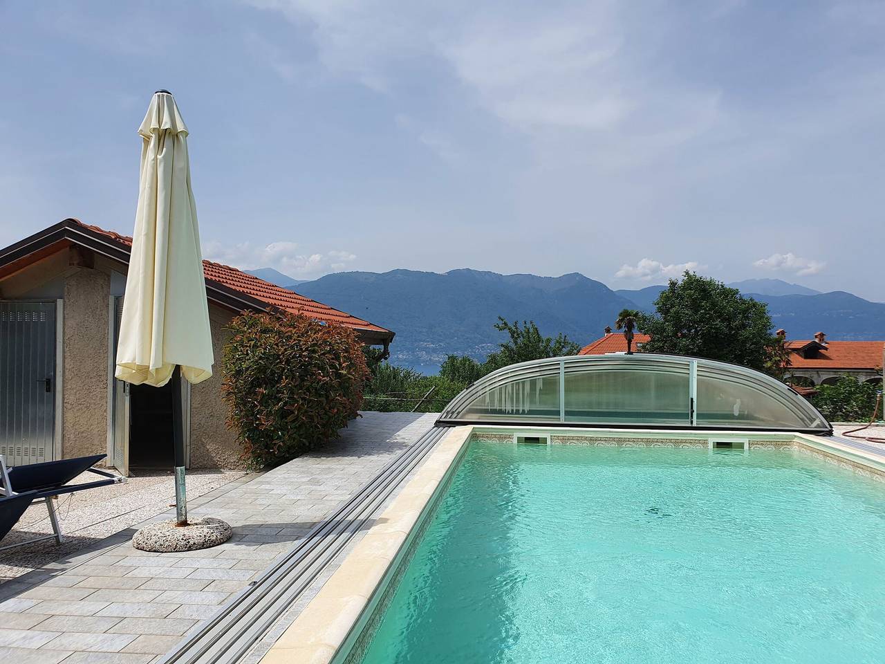 Ferienhaus bei Lago Maggiore Pool in Sarigo, Castelveccana