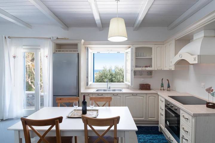 Gîte pour 4 personnes, avec terrasse dans Xerokampos - 2