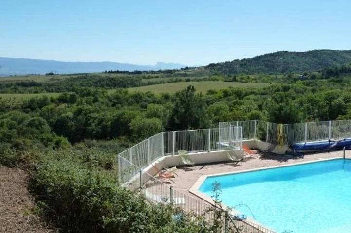 Location de vacances pour 12 personnes à Plats