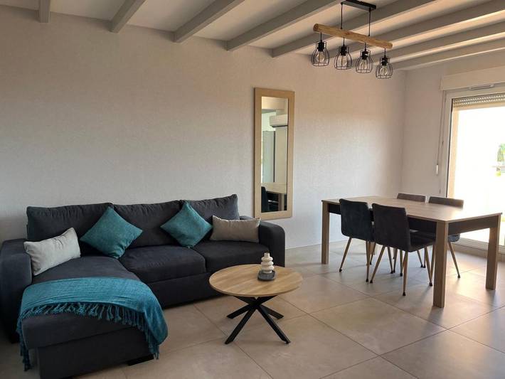 Appartement de vacances pour 4 personnes, avec Balcon et Terrasse ainsi que Jardin et Vue