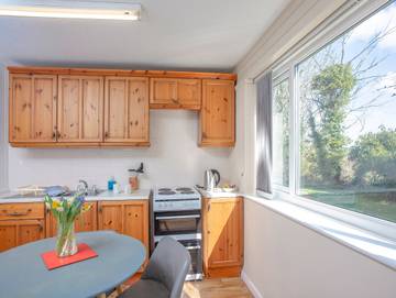 Chalet for 4 People in Cornwall, South West England, Photo 4