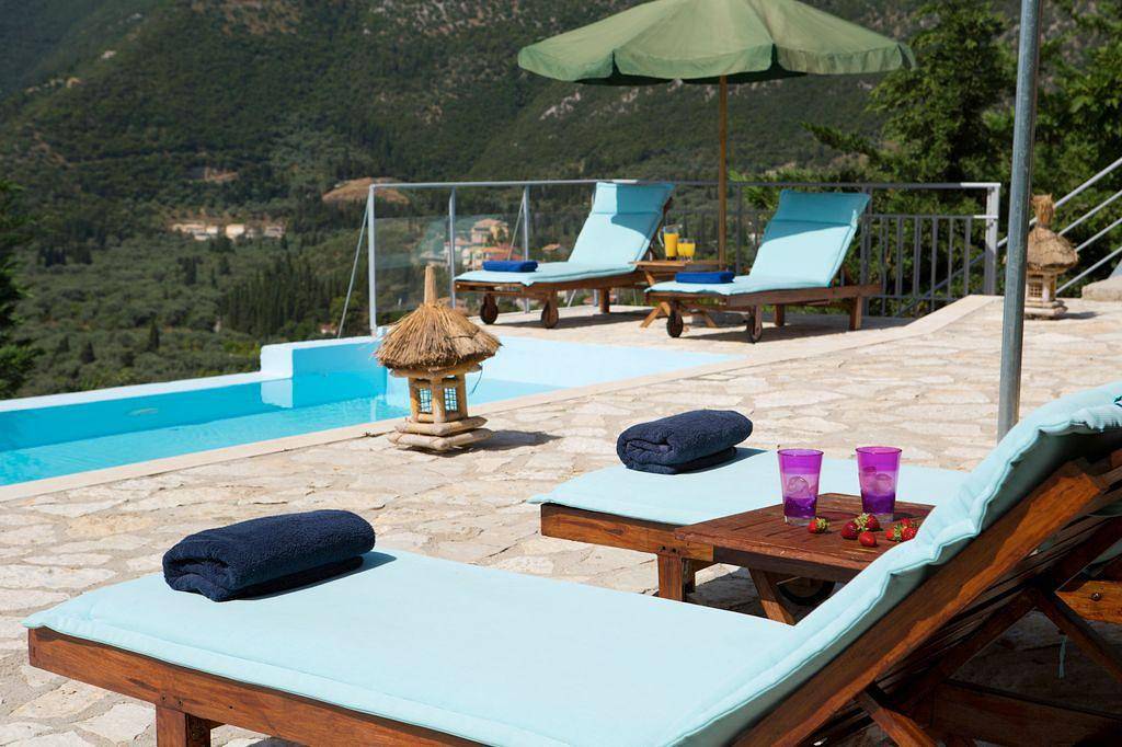 Finca "Lily" mit Infinity-Pool in Nydri, Griechenland