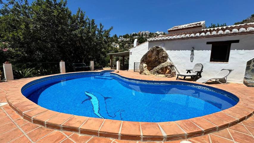 Casa rural para 6 personas, con Terraza y Jardín además de Piscina y Vistas en Frigiliana