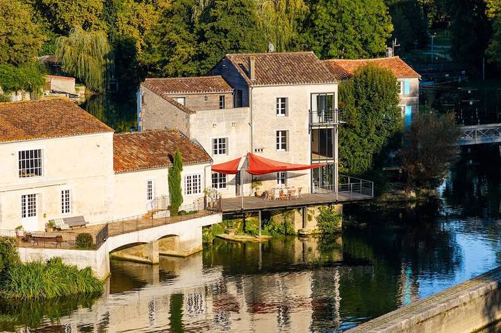 Gîte pour 4 personnes, avec Terrasse à Jarnac