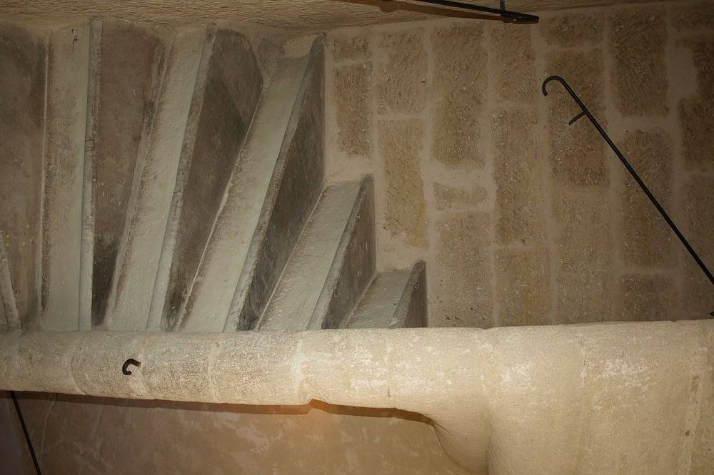 Appartement entier, A l'ombre du Duché, climatisé et calme, avec remise pour déposer les vélos. in Uzès, Région de Nîmes