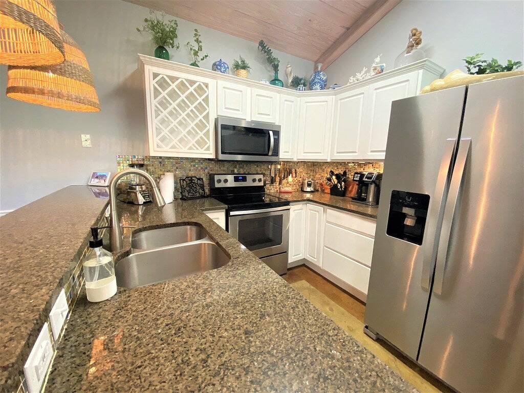 Fun for the Whole Family—Community Pool, Park, and Pet-Friendly Living at Its Best in Port Aransas, Mustang Island