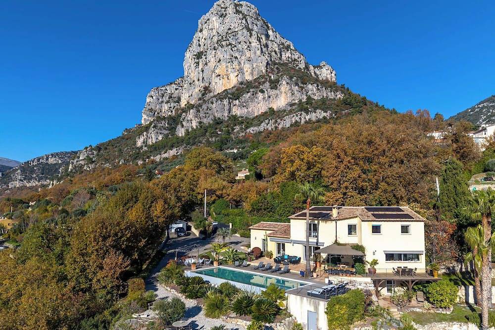 Maison De Vacances pour 14 Personnes dans Saint-Jeannet, Région de Cannes