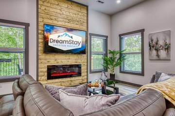 Holiday Rental for 13 People in Gatlinburg, Sevier County, Photo 2