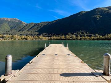Gîte pour 6 personnes, avec jardin et vue sur le lac à Valbonnais