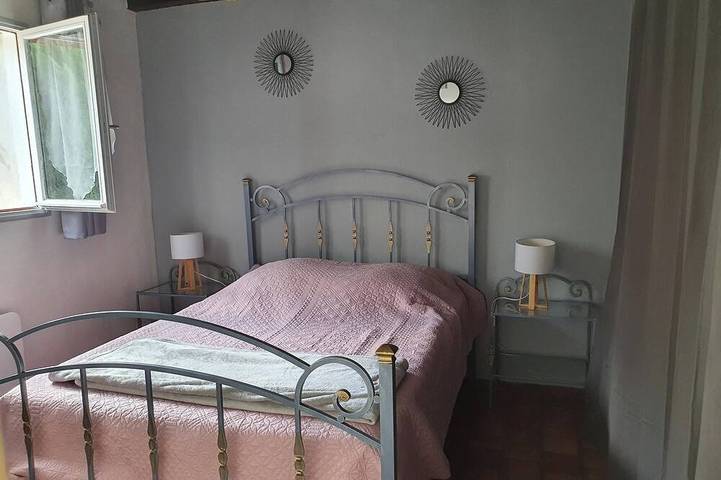 Location de vacances pour 6 personnes, avec jardin et terrasse à Salbris - 4