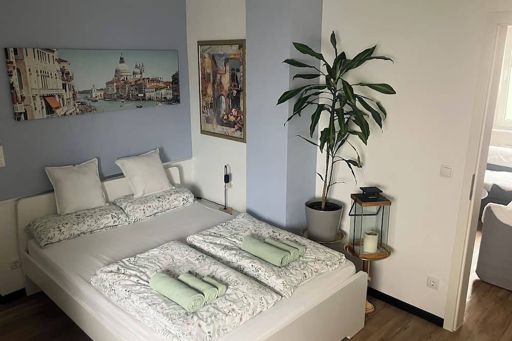 Ganze Wohnung, Götzeria Rhein & Mosel am Eck Lifestyle Business in Metternich, Koblenz