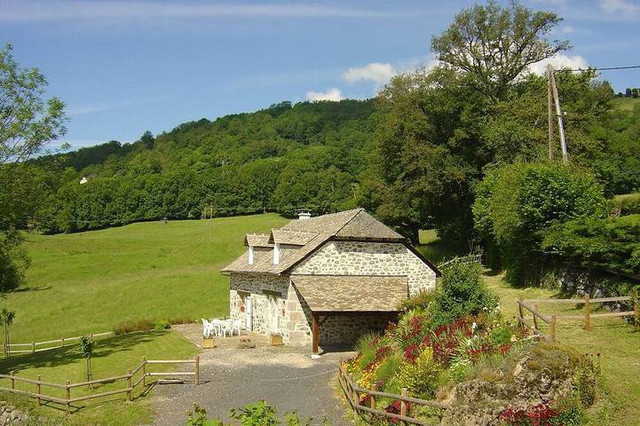 Gîte pour 9 personnes, avec jardin et jacuzzi - 1