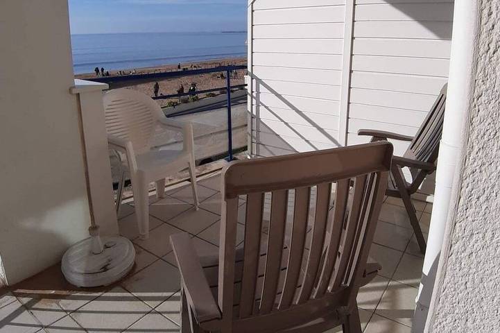 Gîte pour 2 personnes, avec piscine dans Casino De Chatelaillon - 4